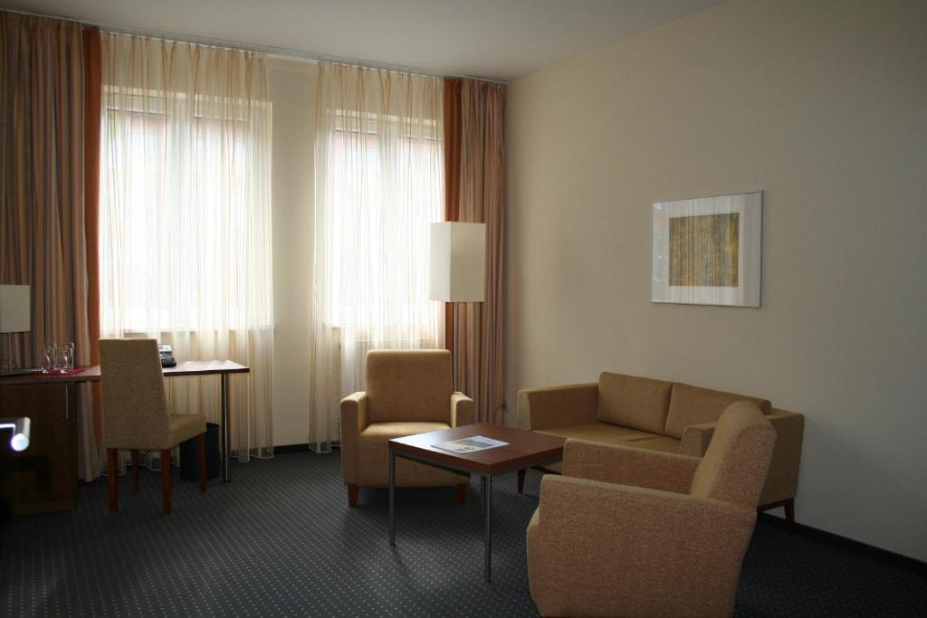 Co.Med Hotel Saalfeld Saale Zimmer foto